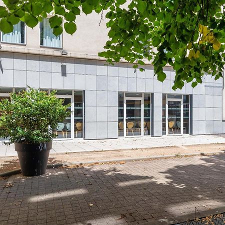 B&B Hotel Lyon Caluire Cite Internationale Exterior photo