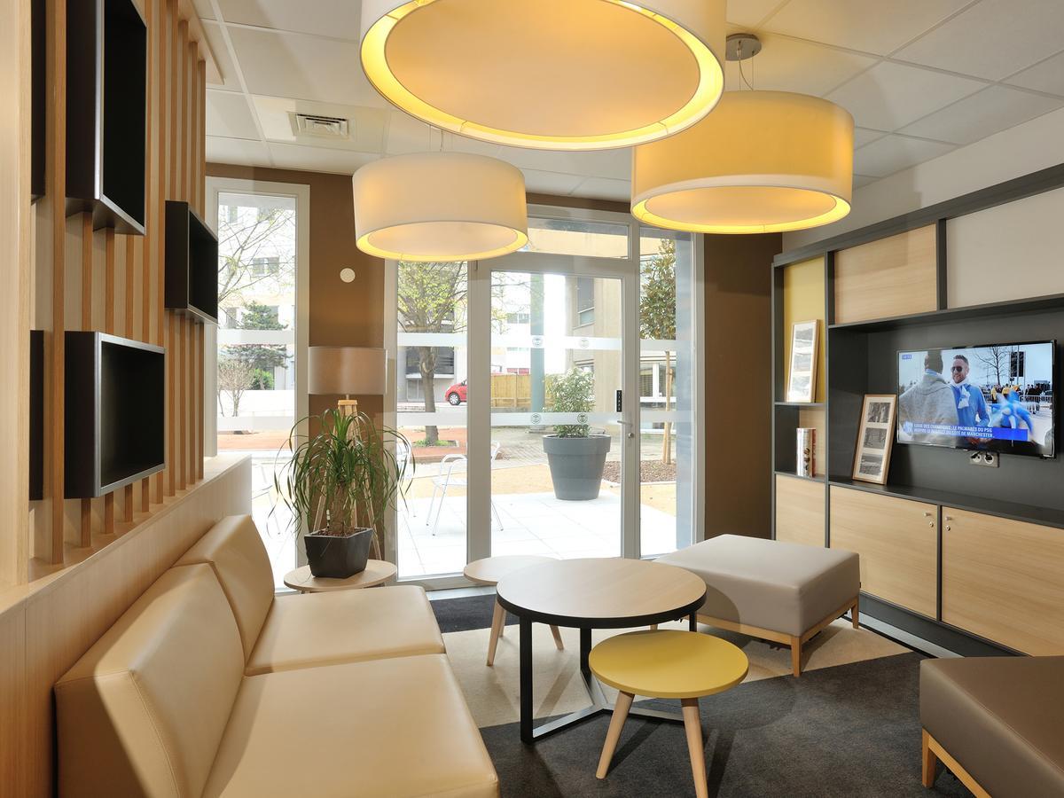 B&B Hotel Lyon Caluire Cite Internationale Exterior photo