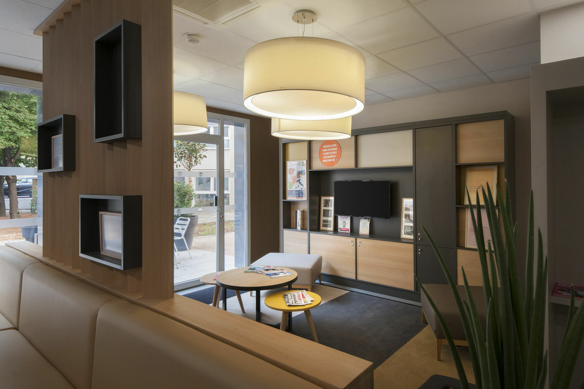 B&B Hotel Lyon Caluire Cite Internationale Exterior photo